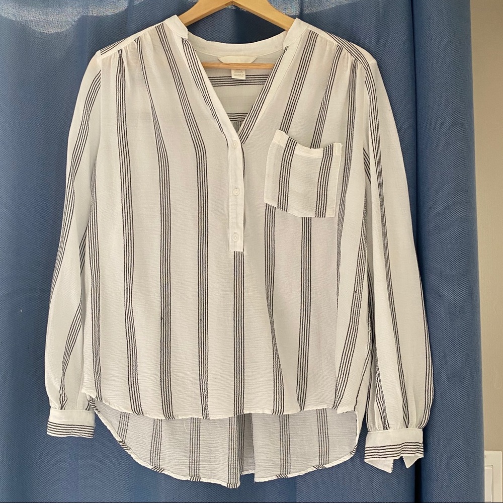 H&M black striped blouse